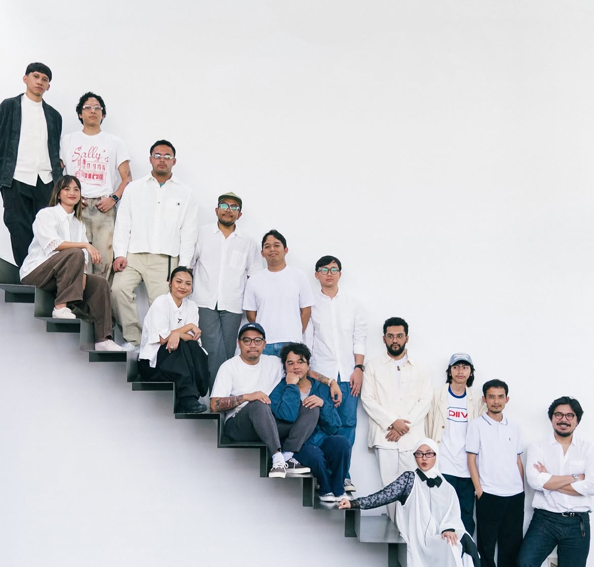 Produser Lafa Pratomo Ajak 12 Musisi Isi 6 Lagu di EP "Garis Tegak"